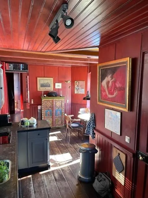 Houseboat Amstel River Studio Amsterdam